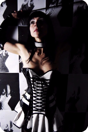 Nathalie from Risqu�